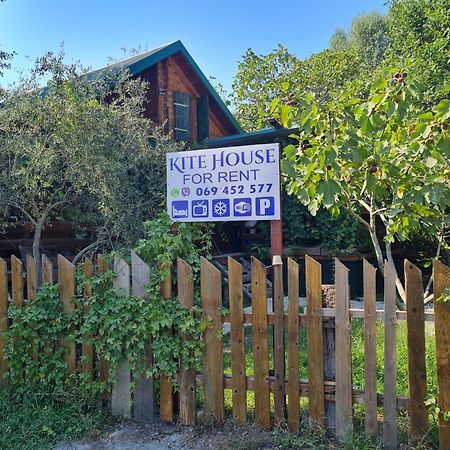 Holiday Home Kite House Улцин Екстериор снимка