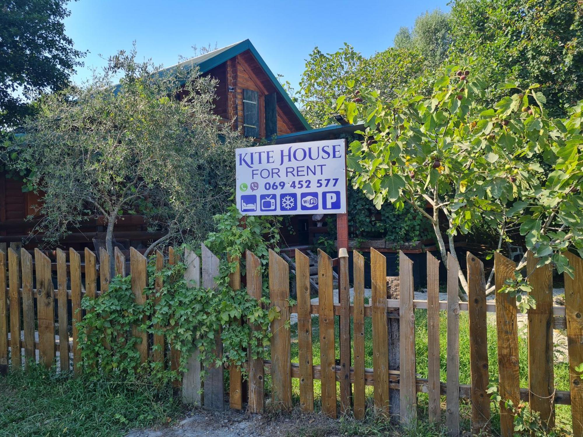 Holiday Home Kite House Улцин Екстериор снимка